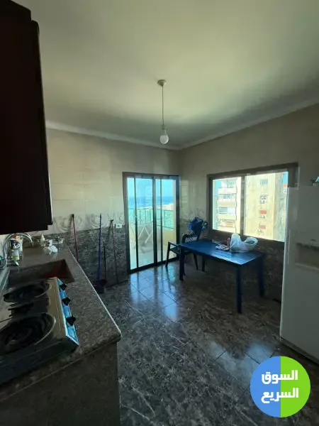 شقة على الكورنيش البحري في صيدا كاشفه للمدينة بمطل خيالي شقة على الكورنيش البحري في صيدا كاشفه للمدينة بمطل خيالي
