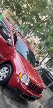 سيارة للبيع جيب شيروكي 2010