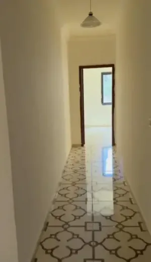 شقة مع تراس في حي البراد وسط صيدا للبيع