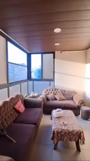 شقة مميزة مع ديكورات في منطقة الوسطاني (البستان الكبير) قريبة من الكورنيش البحري
