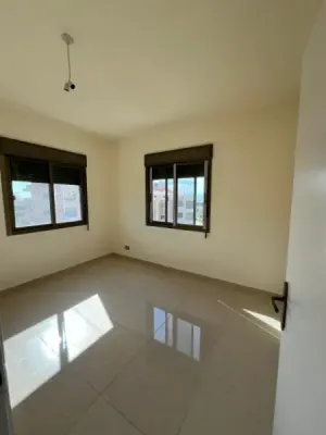 شقة مميزة بسعر لقطة في الشرحبيل قرب حديقة الشرحبيل للبيع أو المقايضة