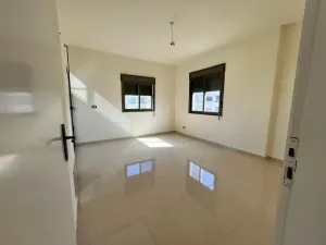 شقة مميزة بسعر لقطة في الشرحبيل قرب حديقة الشرحبيل للبيع أو المقايضة