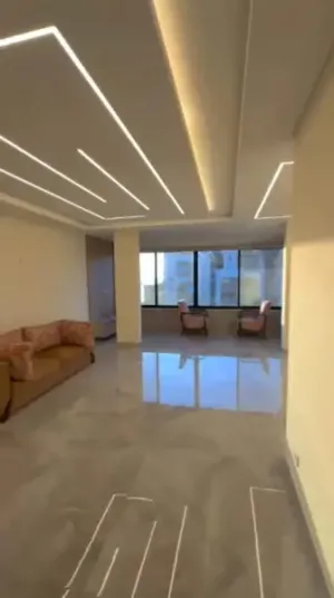 شقة 3 نوم في البستان الكبير (قريبة من كورنيش صيدا البحري)مع ديكورات فخمة وتشطيبات عالية للبيع